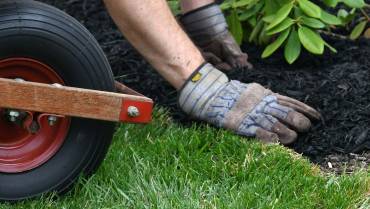 Landscaping Mulch, Rock & Planting